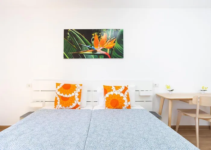 Okstay Torres Del Sol With Sea And Pool Views * ארונה